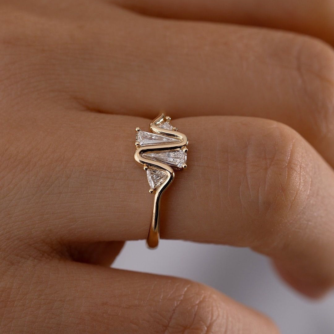 Golden Zirconia Beat Ring