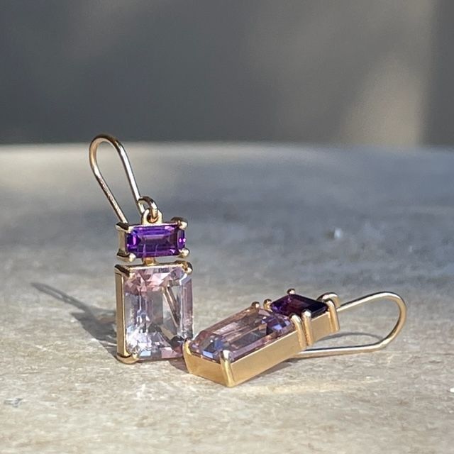Violet Pink Glass Gold Earrings