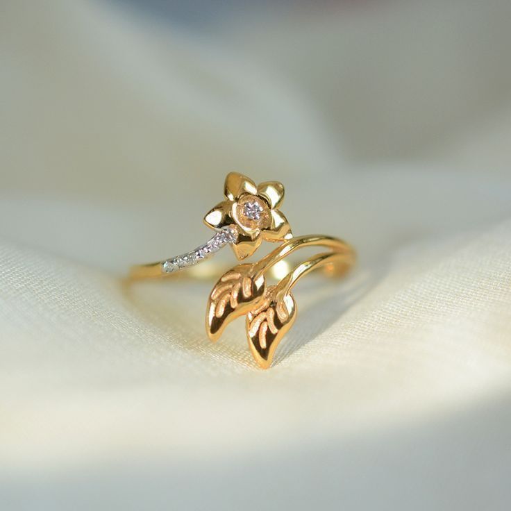 Golden Flower & Leaf Ring