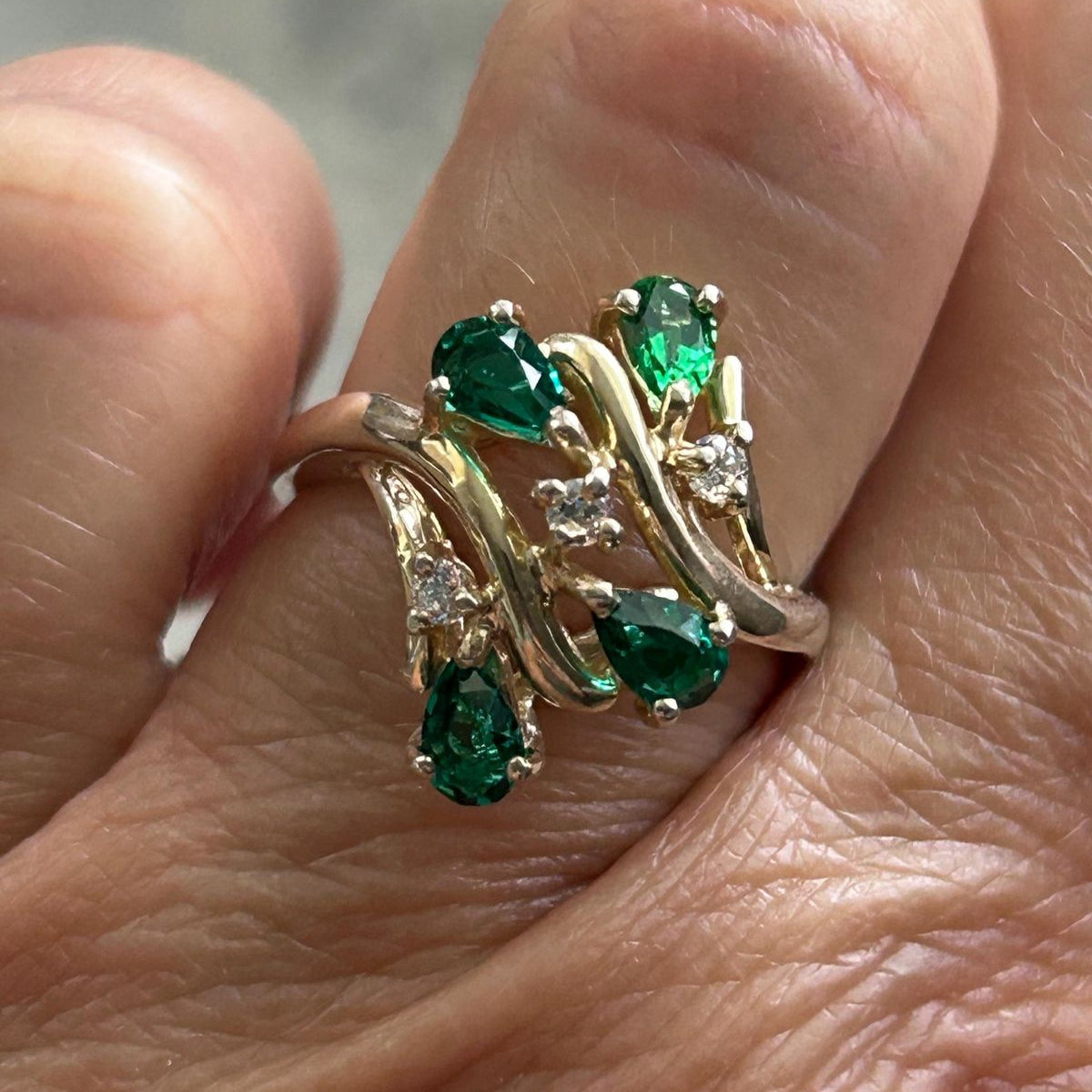 Green Crystal Drop Irregular Ring