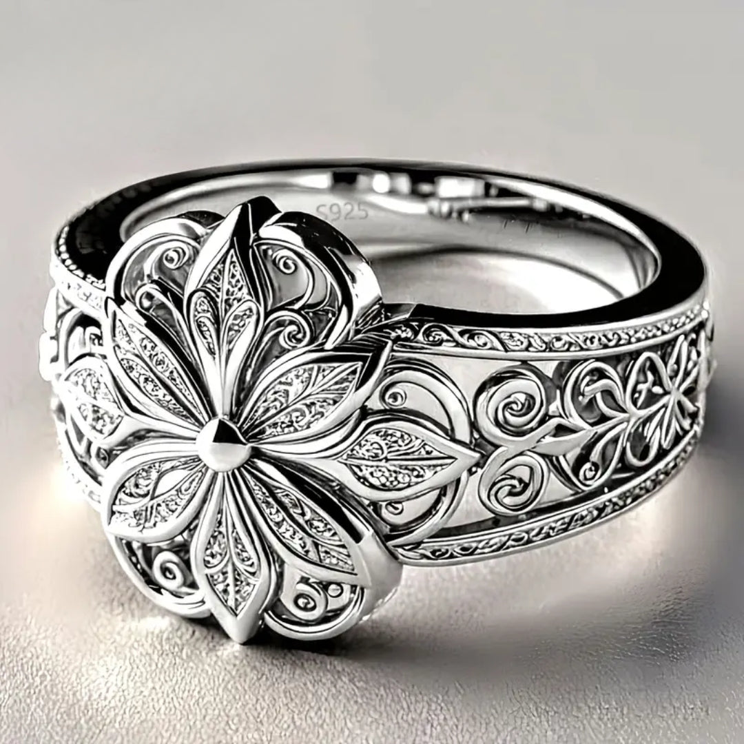 Flower Zirconia Exotic Silver Ring