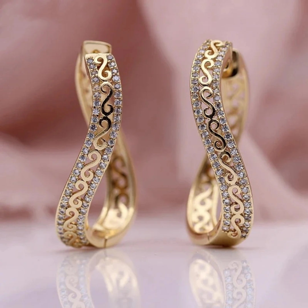 Hollow Gold Bright Earrings