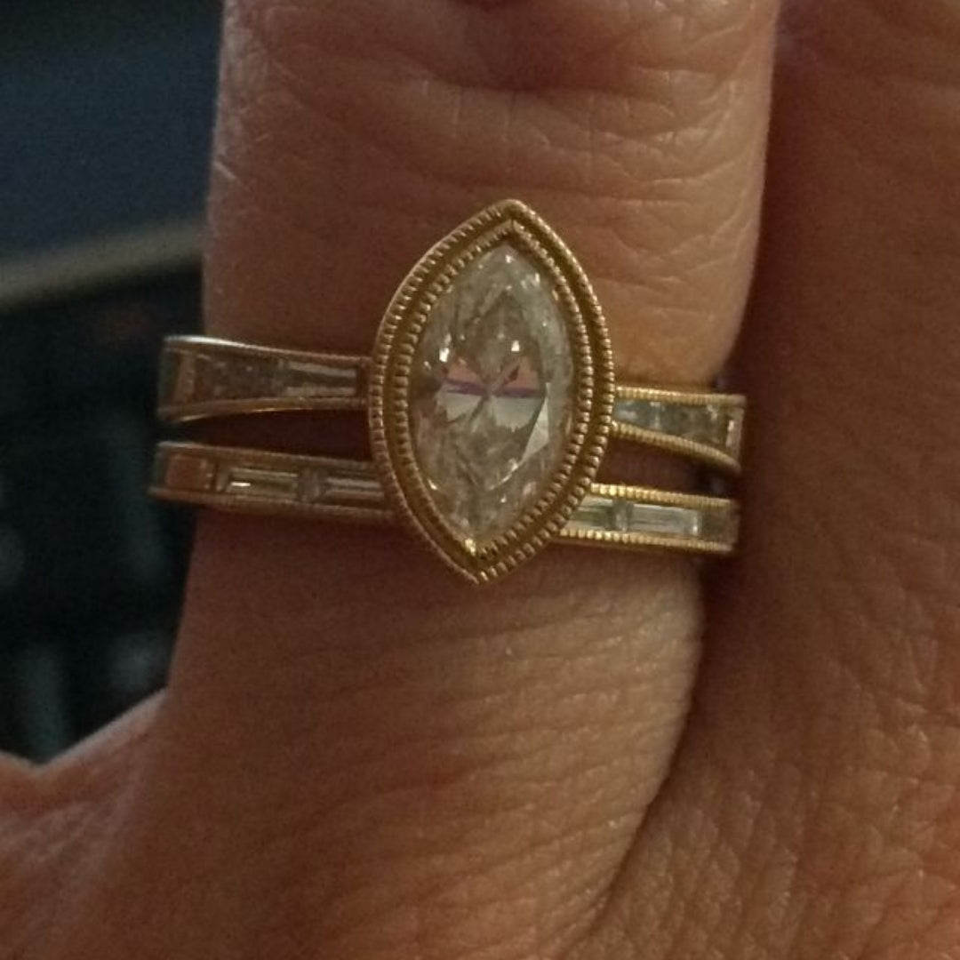 Oval Layer Gold Glass Ring Set