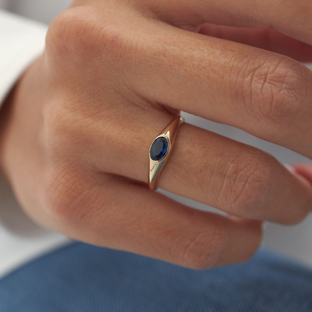 Blue Eye Gold Ring