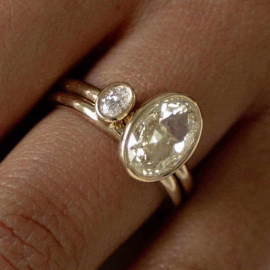 White Oval Gold Ring Set