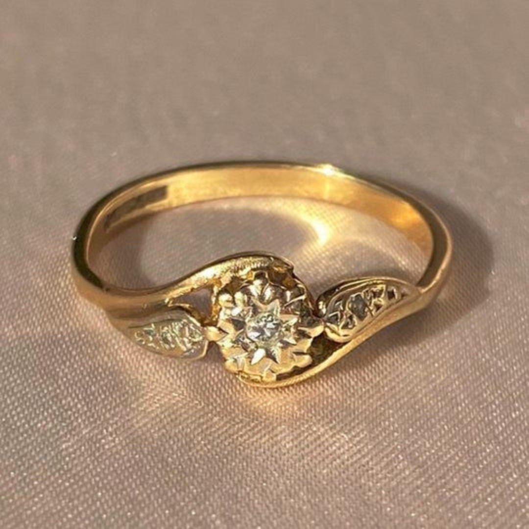 Bright Wavy Gold Plated Ring