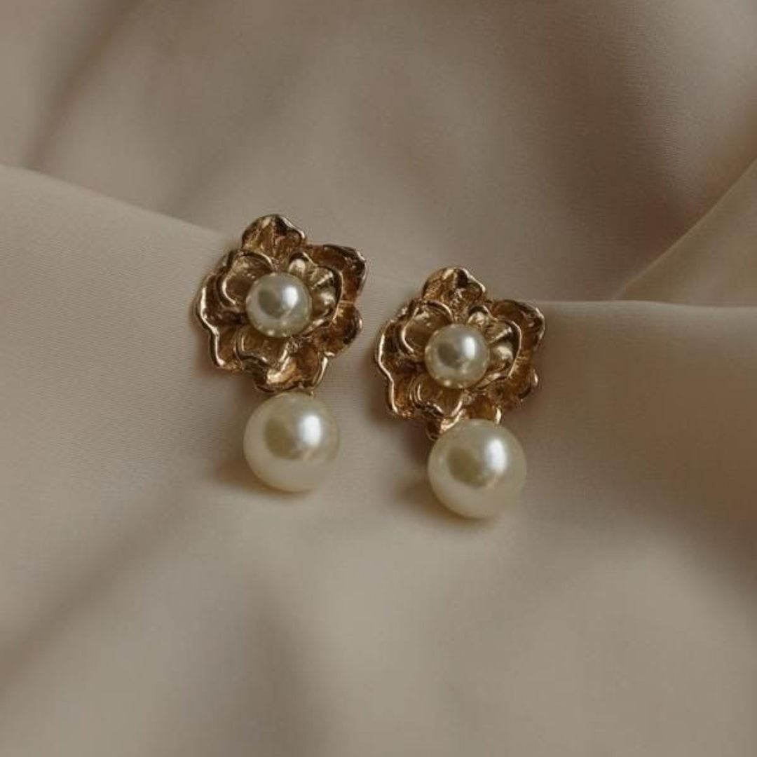 Flower Pearl Gold Earrings