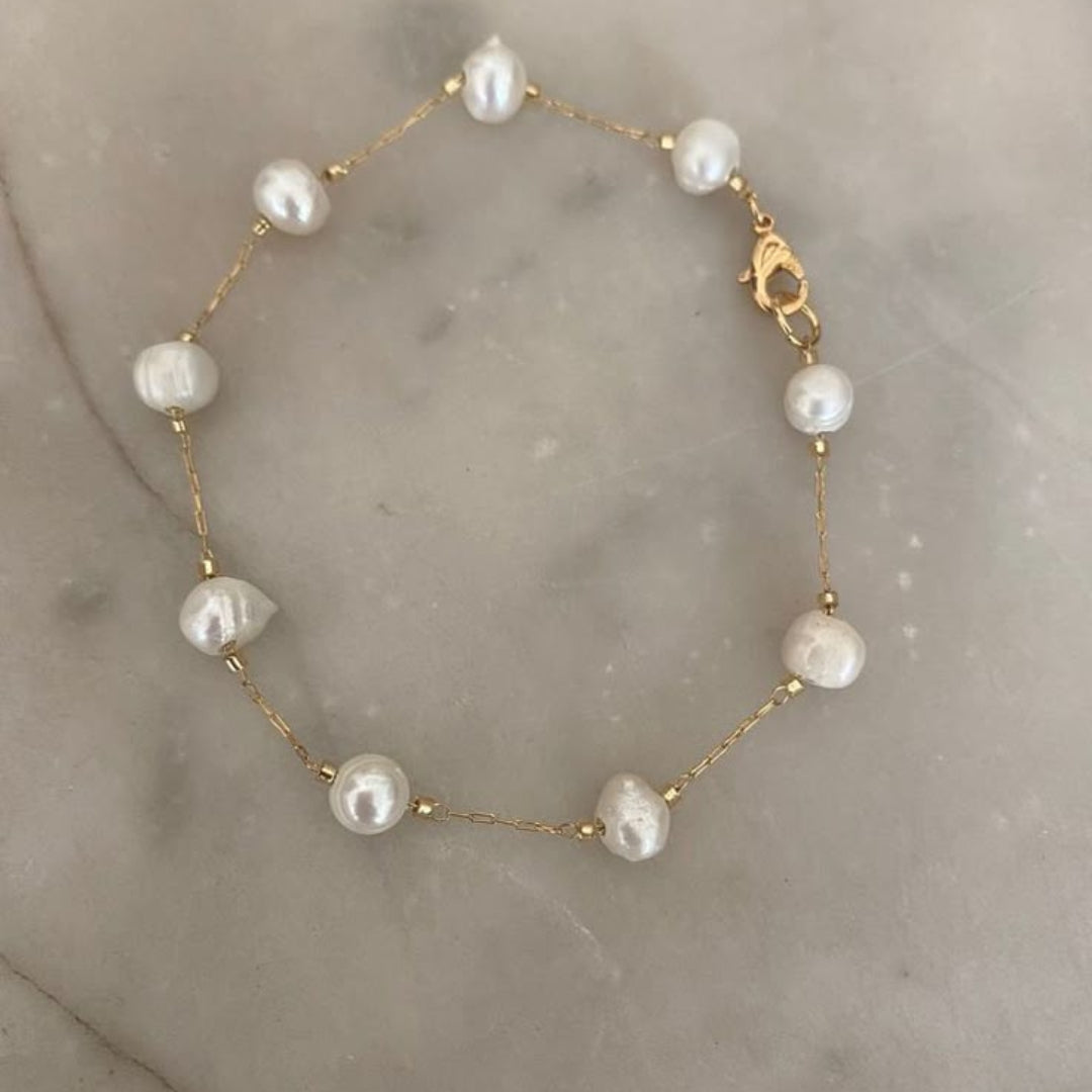 Thin Pearl Golden Bracelet