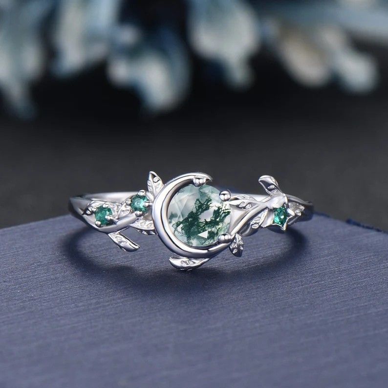 Nature Moon Green Stone Ring