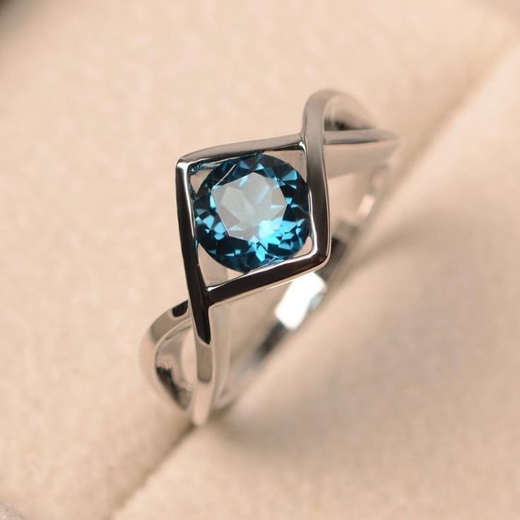 Irregular Wavy Blue Crystal Ring