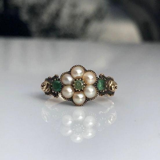 Vintage Pearl Flower Ring