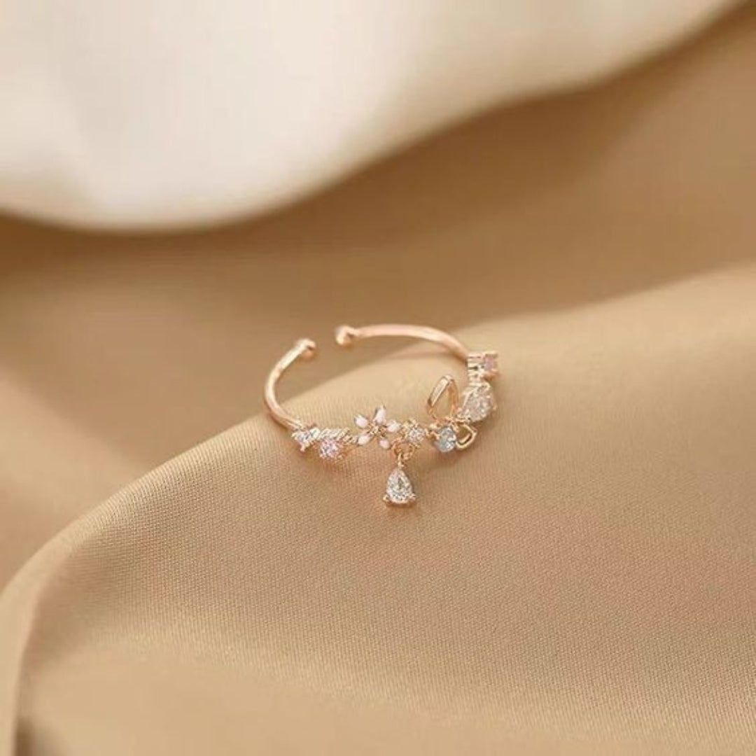 Floral Bright Gold Ring